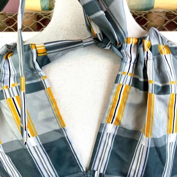 Banana Republic NWT ruffled front Plaid Sleeveless Women's Top great layering - Picture 4 of 10